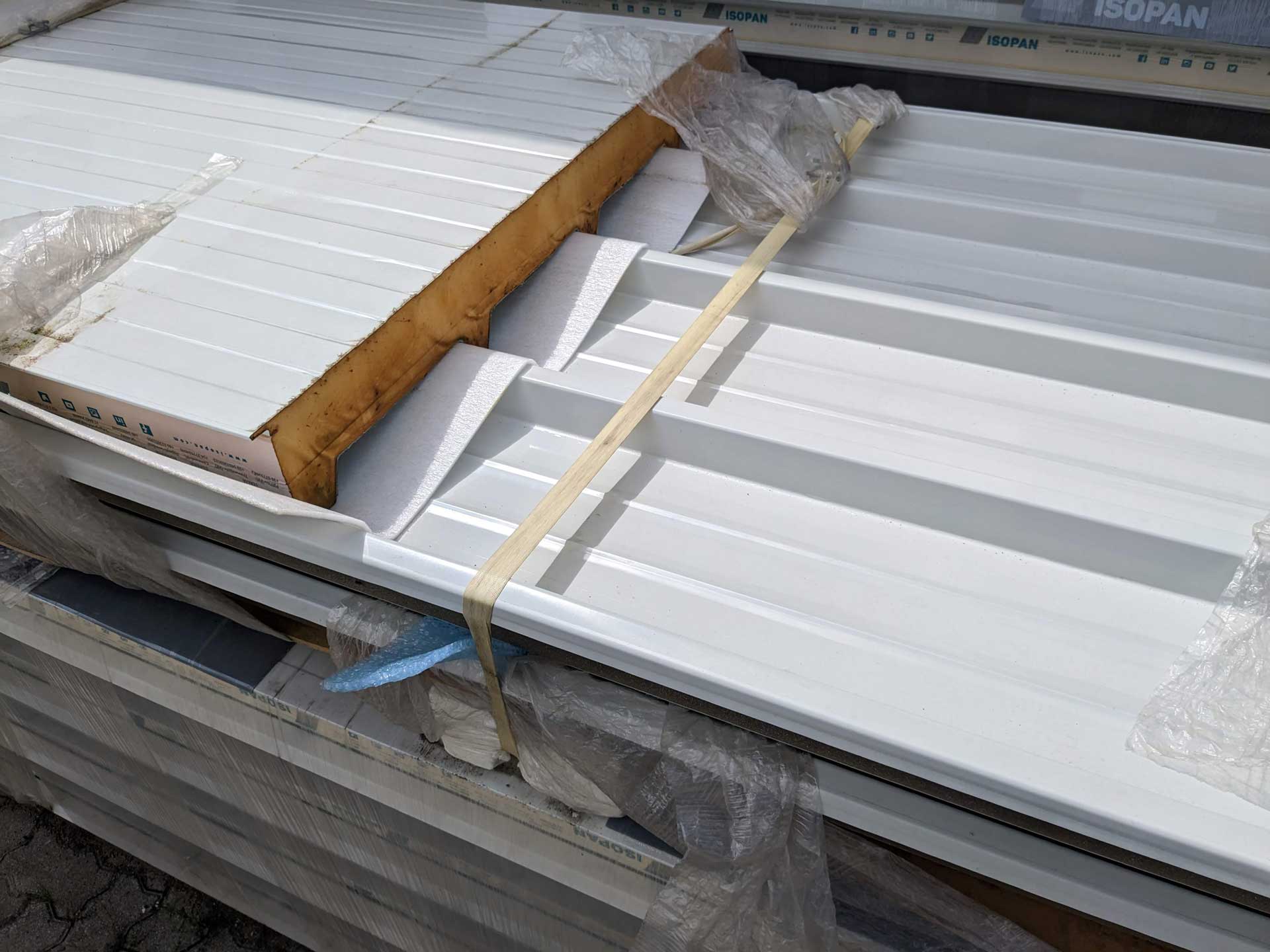 Sandwichplatten 80mm Dach Weiß zu verkaufen 35,90€